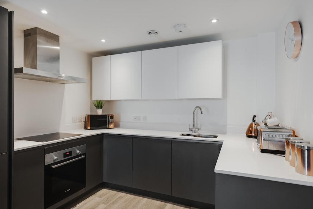City Living Penthouse Apartment With Parking Манчестер Екстер'єр фото